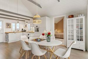 LK2009-Lokken-Furreby-Kirkevej-100