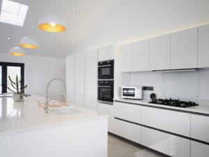 Luxury Property with Stunning View - Pass the Keys