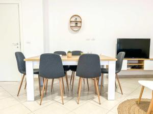 Mali i Robit Apartments