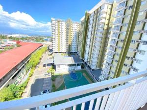 Studio Condo with Ocean View at the Balcony with Strong Wifi and Netflix