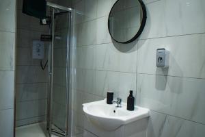 belgian studio Apt 2