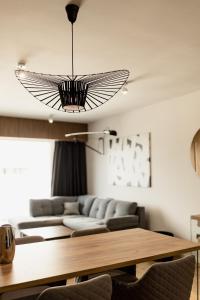 Nest Inn Silhouette Apartment