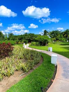 Punta me Luxury Apartment Beach front