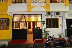 Villa Felicia 1bhk property with kitchen Near French Colony