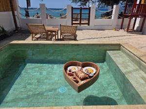 Annas Beach House - luxury private beachfront villa