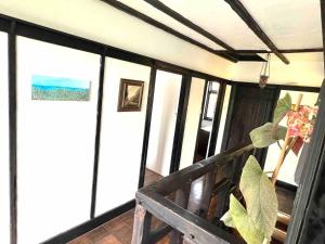 Sleeps 8 Thamefront Gem w PetsOK Free Parking