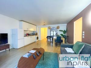 Urban Flat 194 - Spacious 3 Bedroom Montmartre