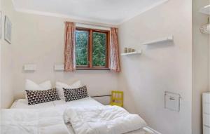 Lovely Summer House In Marielyst