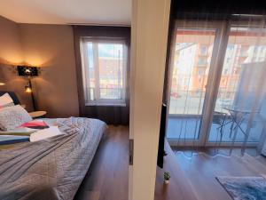 Karzo Property LU 208 Free Garage