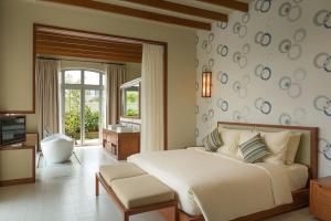 FLC Luxury Hotel Samson