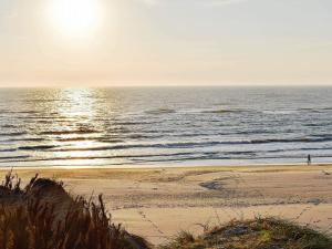 8 person holiday home in Ringkøbing-By Traum