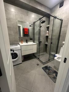 Cozy Apartment near Metro Sarajishvili