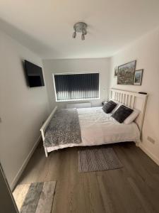 Suite 5 En-suite Room with Independent Entrance