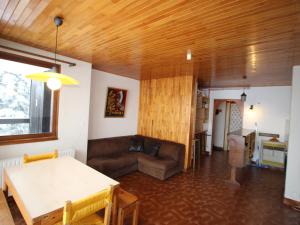 Appartement spacieux 2 chambres avec balcon à Chamrousse, proche pistes - FR-1-340-246