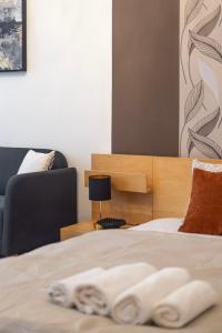 Central Elizabeth Boulevard Apartment