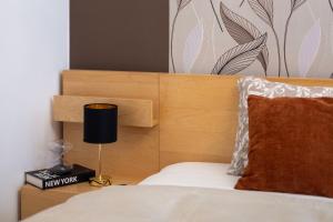 Central Elizabeth Boulevard Apartment