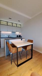 9th Floor Apartament 95 - obok galerii echo