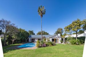 Spacious 4-Bedroom home with pool in Diep River