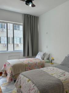 Spacious Copacabana apartment 5 minutes from the beach - 7 guests