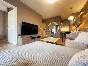 Karzo Property LU 210 Free Garage