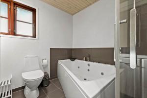 8988-Orsted-Strandskadevej-18