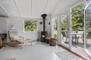 8857-Glesborg-Benzonstien-10