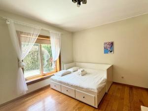 5 Rooms Party Villa, 10 mins to Beach