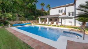 VACATION MARBELLA I Villa Faldo, Golf Valley, Private Pool, 24H Security, 10 min from the Marina