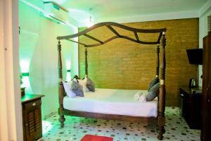 Janara Luxury Cabana