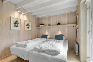 84235-Ebeltoft-Oreflak-63-A