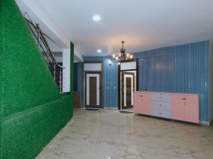 Luxury Studio Apartment in Noida