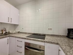 The Suit III Marbella Center - EaW Homes