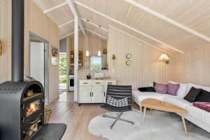 1089-N-Hundested-Natskyggevej-28