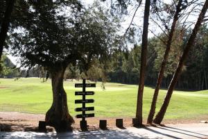 1 Bed-4 Guests-AirCon-Parking-Golf