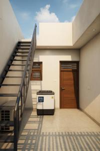 2BHK Luxury Villa In Mohali 1ST FLOOR - Stay Royal