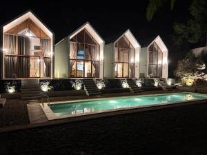 Villa Suaka by Sackstone