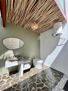 Villa Suaka by Sackstone