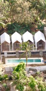 Villa Suaka by Sackstone