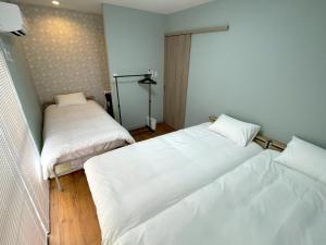 Shibamata house self check in