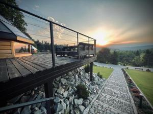 Osada Poli Koniaków - Panoramiczny Domek nr 5 z Prywatną Balią i Hydromasażem