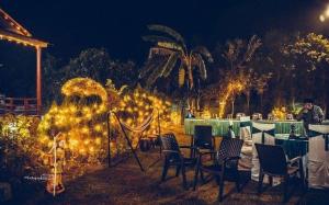 15 min from pari chowk greater noida farmhous15