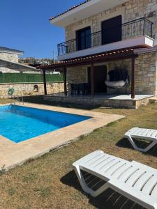 Charming Villa with Swimming Pool