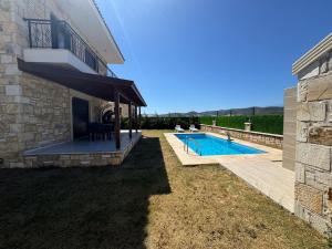 Charming Villa with Swimming Pool