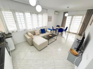 Sunrise to Sunset Vista