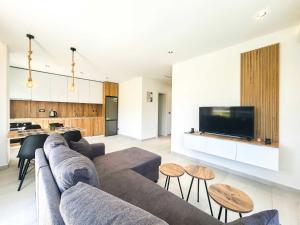 Infinity View Collection