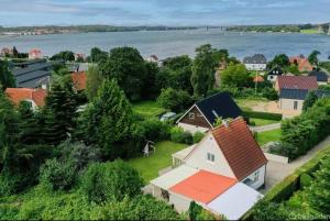 House by beach and forest - 6 people