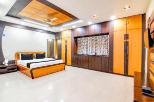 Hotel O The Luxury Palace