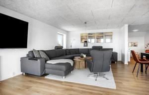 Awesome Home In Thisted With Sauna