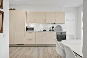 BL1260-Blokhus-Strandvejen-14-Lejl-9