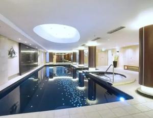 Regency Hyde Park